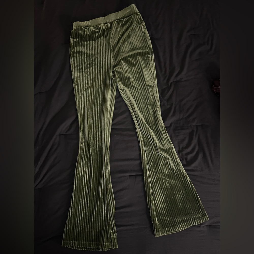 Mid-Rise Flare Going Out Pants🪩